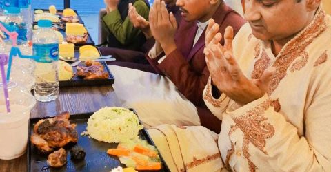 কুষ্টিয়ায় এতিমদের সঙ্গে ইফতার করলেন ব্যাচ ৯৪ এর  বন্ধুরা