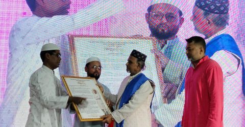 কুষ্টিয়ার শিল্পোদ্যোক্তা আলাউদ্দিন আহমেদ ‘ শতাব্দী পুরুষ’ সম্মাননায় ভূষিত