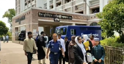 কুষ্টিয়ায় স্ত্রী’কে কুপিয়ে হত্যার দায়ে স্বামীর যাবজ্জীবন কারাদণ্ড দিয়েছে।