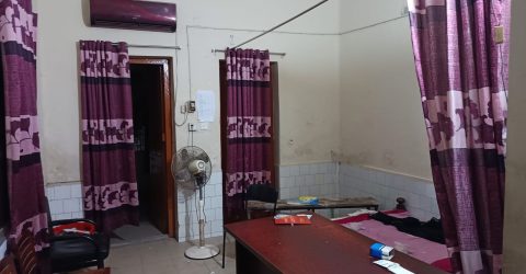 কুষ্টিয়া জেনারেল হাসপাতালে ইন্টার্নদের কর্মবিরতি: স্থবির চিকিৎসাসেবা, নেপথ্যে উর্ধ্বতন কর্মকর্তার হাতে লাঞ্ছনার অভিযোগ