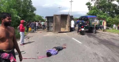 গোপালগঞ্জে বাস-ট্রাক মুখোমুখি সংঘর্ষে নিহত ৩, আহত অন্তত ২৫