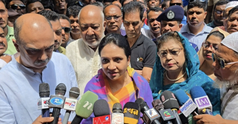 আওয়ামী লীগের প্রতি নমনীয় হওয়ার সুযোগ নেই—কুষ্টিয়ার মিরপুরে প্রতিমন্ত্রী ব্যারিস্টার ফারজানা শারমিন পুতুল ​